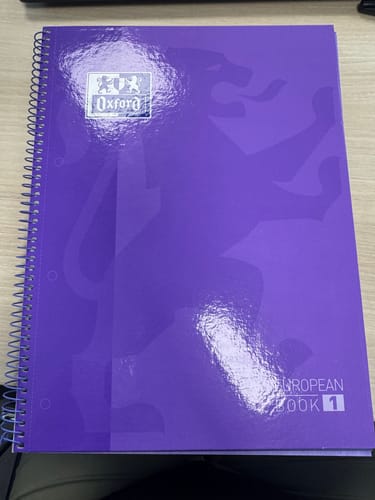 Avis photo d'un client sur Cahier à spirales European Book OXFORD # Couverture rigide - 160 pages A4 détachables - petits carreaux
