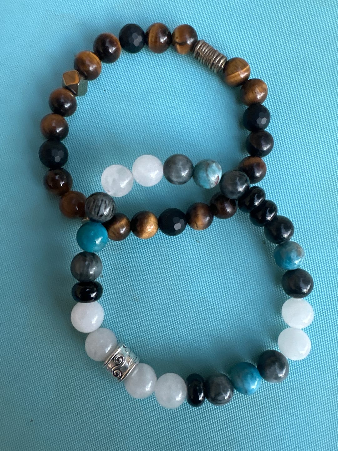 Customer photo review of White Jade, Silver Eagle's Eye and Apatite Stretch Bracelet - Artisan Made