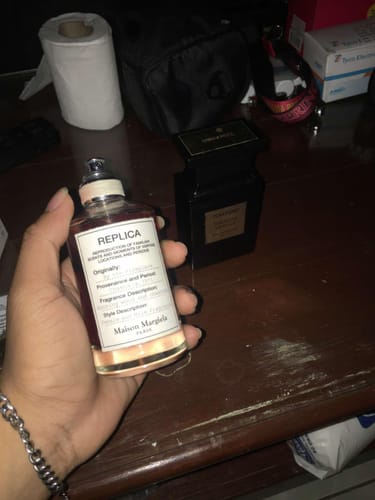 Customer photo review of Maison Margiela Replica By The Fireplace EDT 100ml