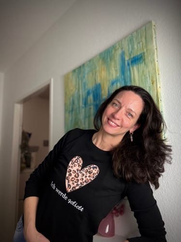 Customer photo review of Ich werde geliebt - Damen Sweatshirt