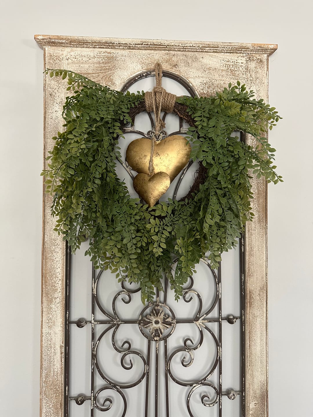 Customer photo review of Celyse Leafy Wreath