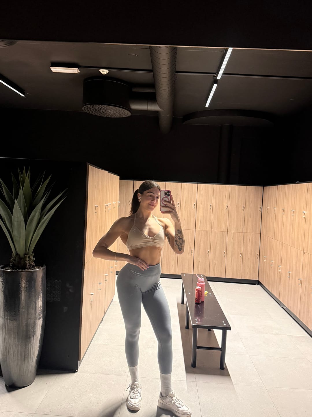 Customer photo review of W220 - Core Seamless Leggings