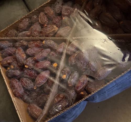 Customer photo review of 5kg Palestinian Medjool Dates 🇵🇸