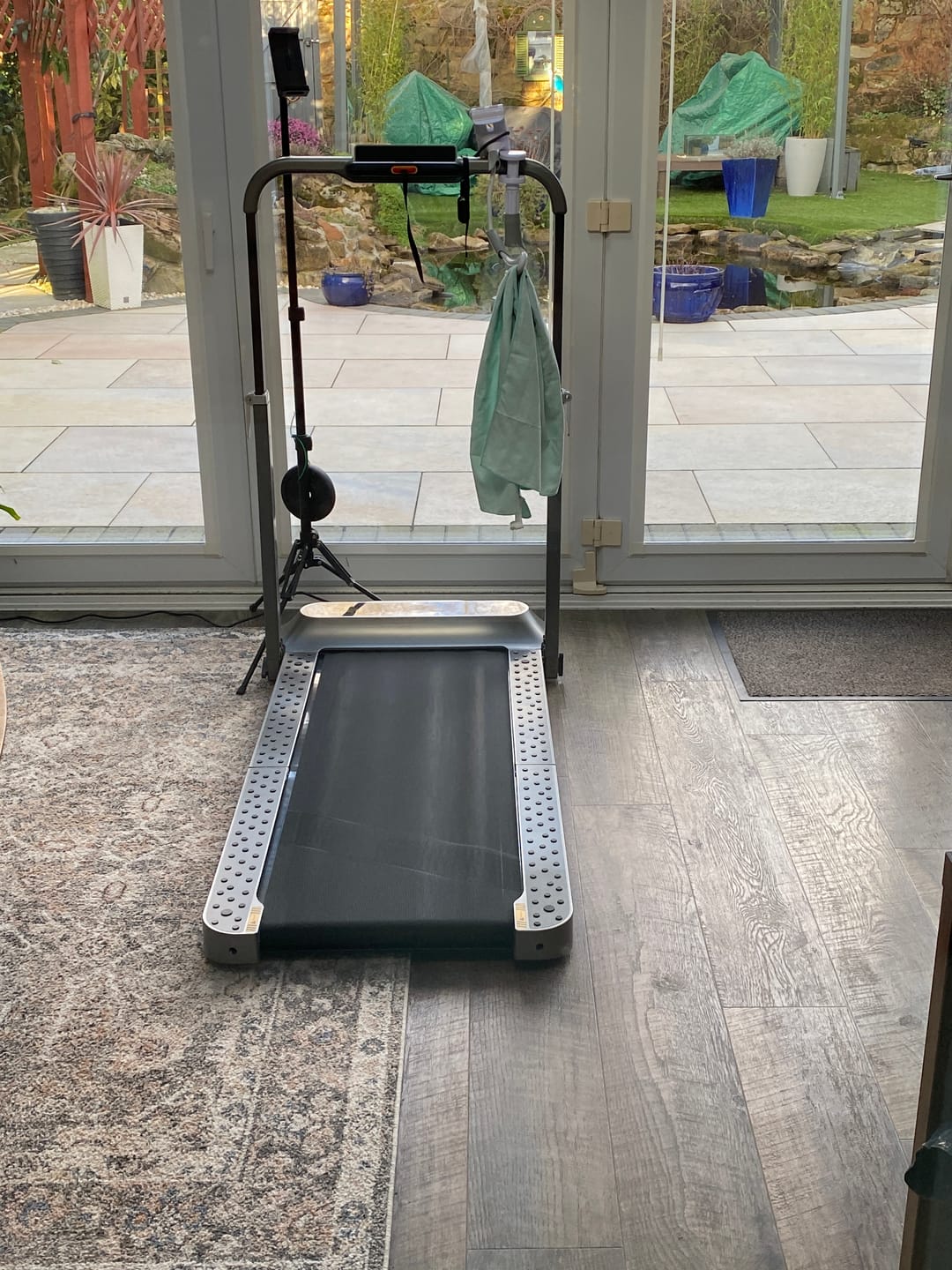 Customer photo review of WalkingPad R2 Walk&Run 2IN1 Folding Treadmill 7.5 MPH 240 lbs For UK