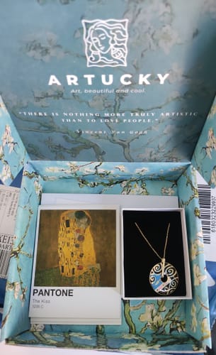 Customer photo review of Gustav Klimt Hayat Ağacı Kolye