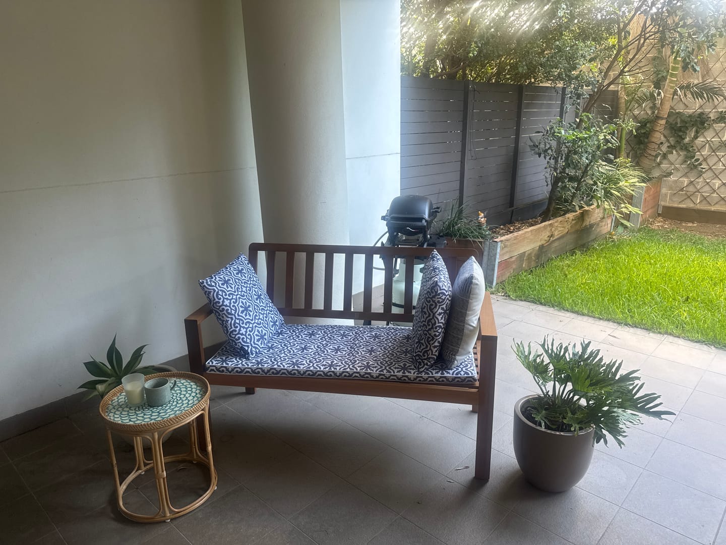 Customer photo review of Bloom Rattan Table Set