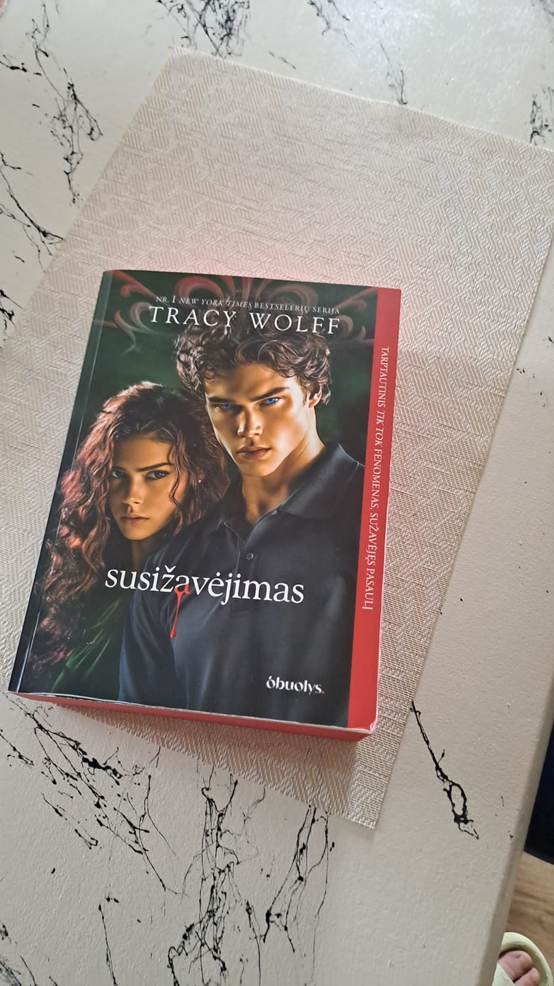 Customer photo review of Susižavėjimas: tarptautinio tik tok fenomeno, sužavėjusio pasaulį, tęsinys (minkštais viršeliais)