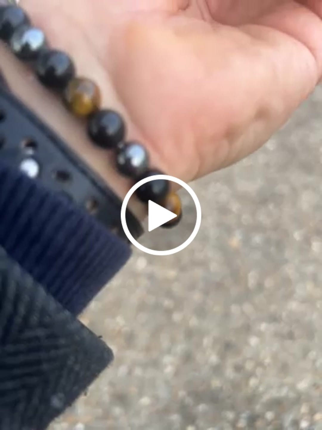 Customer video review of Bracelet "Triple Protection" en Hématite, Oeil de Tigre et Obsidienne