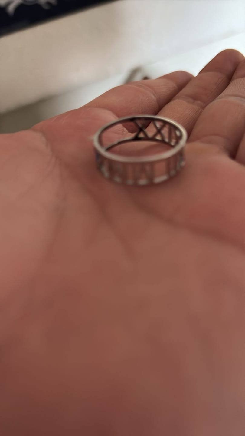 Customer photo review of Anillo de fecha en romanos