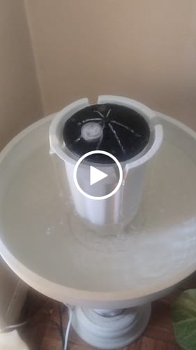 Customer video review of Two Button Fountain Pump and Battery Compartment - no connection port