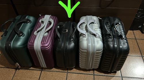 Customer photo review of Maleta de Mano Blade 35x17x29 cm