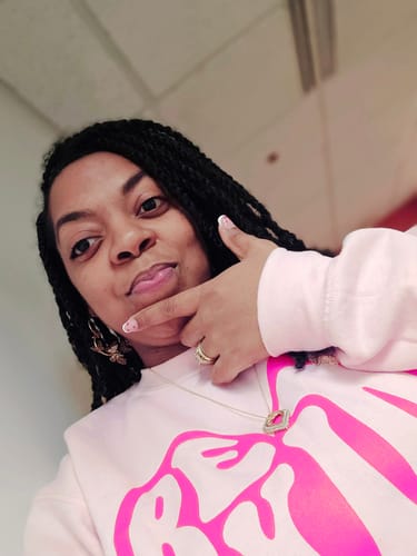 Customer photo review of Endless Love Square Nails - Press On Nails