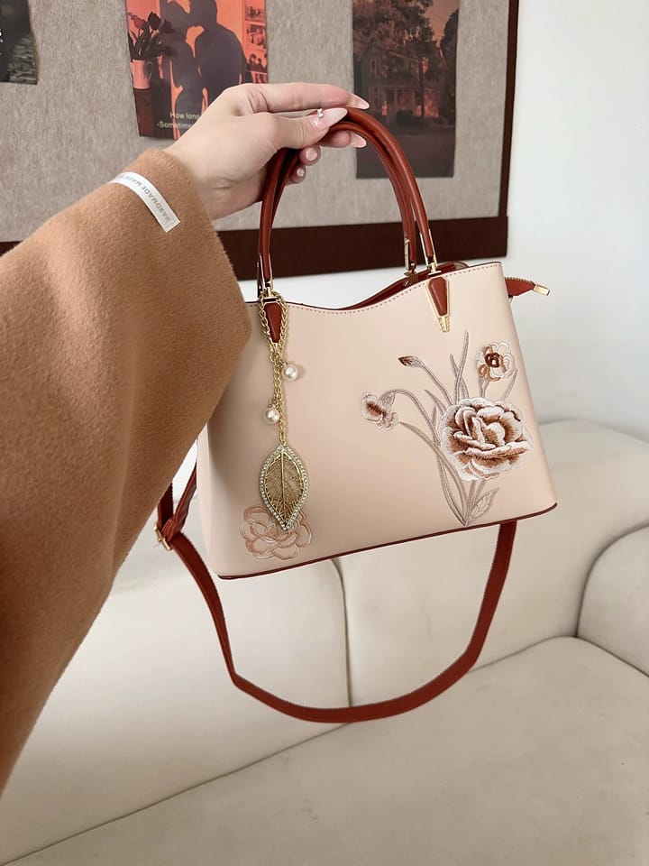 Customer photo review of Tang Red 28 Embroidered Peony Tote IV