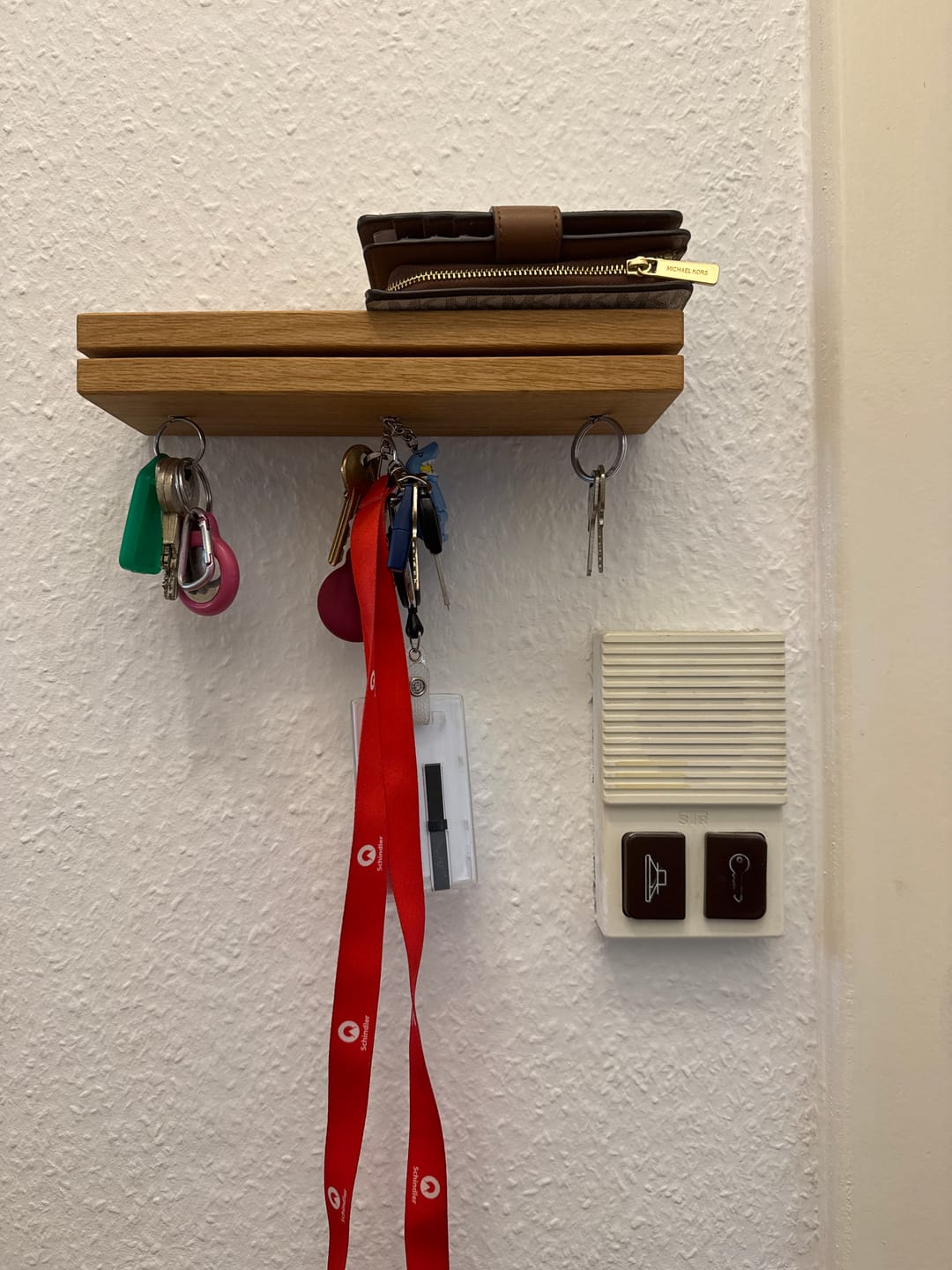 Customer photo review of Schlüsselbrett TALEA aus Holz