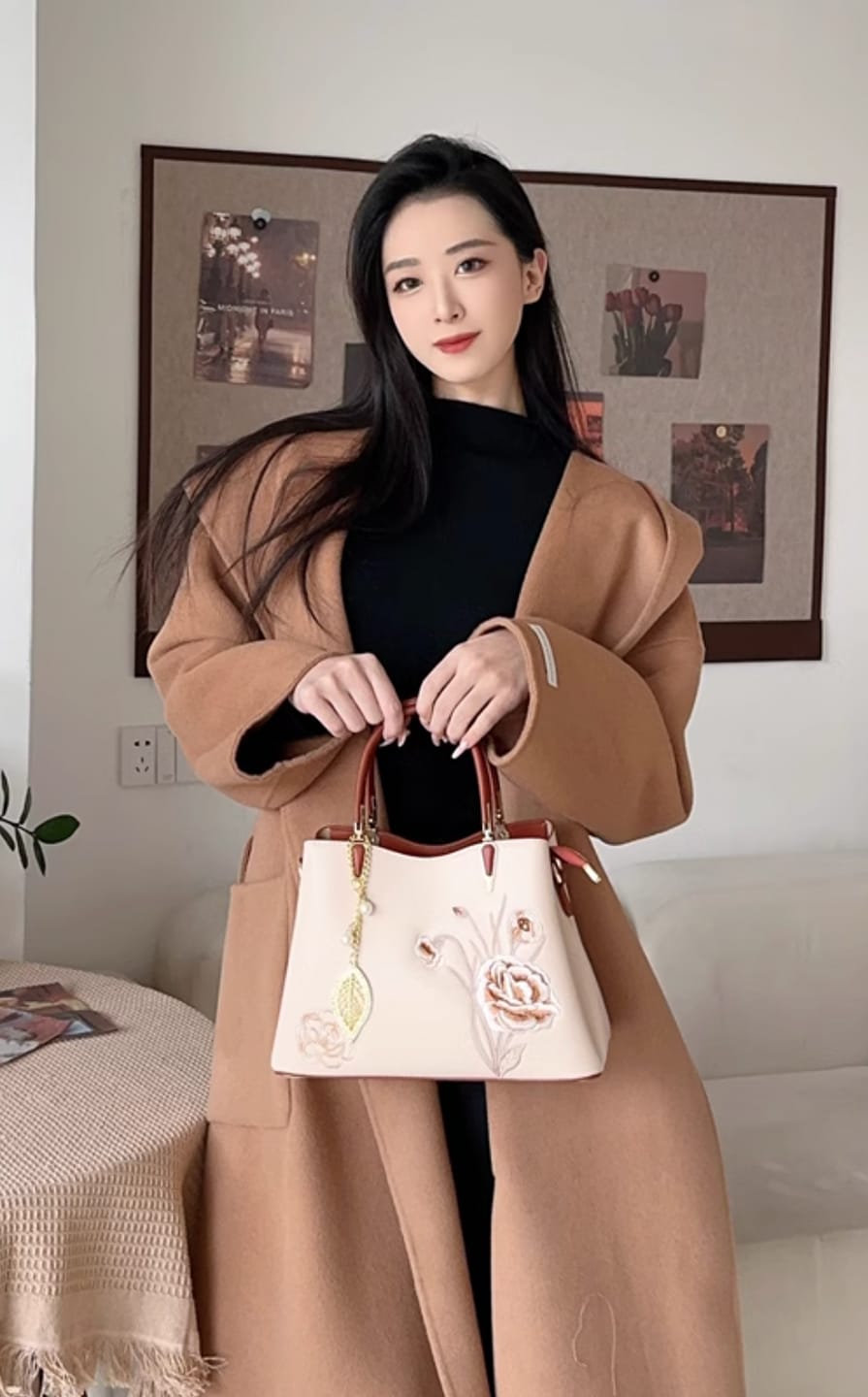 Customer photo review of Tang Red 28 Embroidered Peony Tote IV
