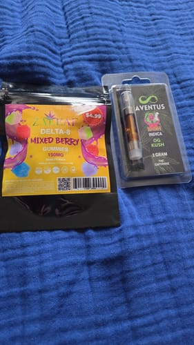 Customer photo review of THC OG KUSH Full Spectrum 510 Thread Vape Cartridge 1000mg 1 gram