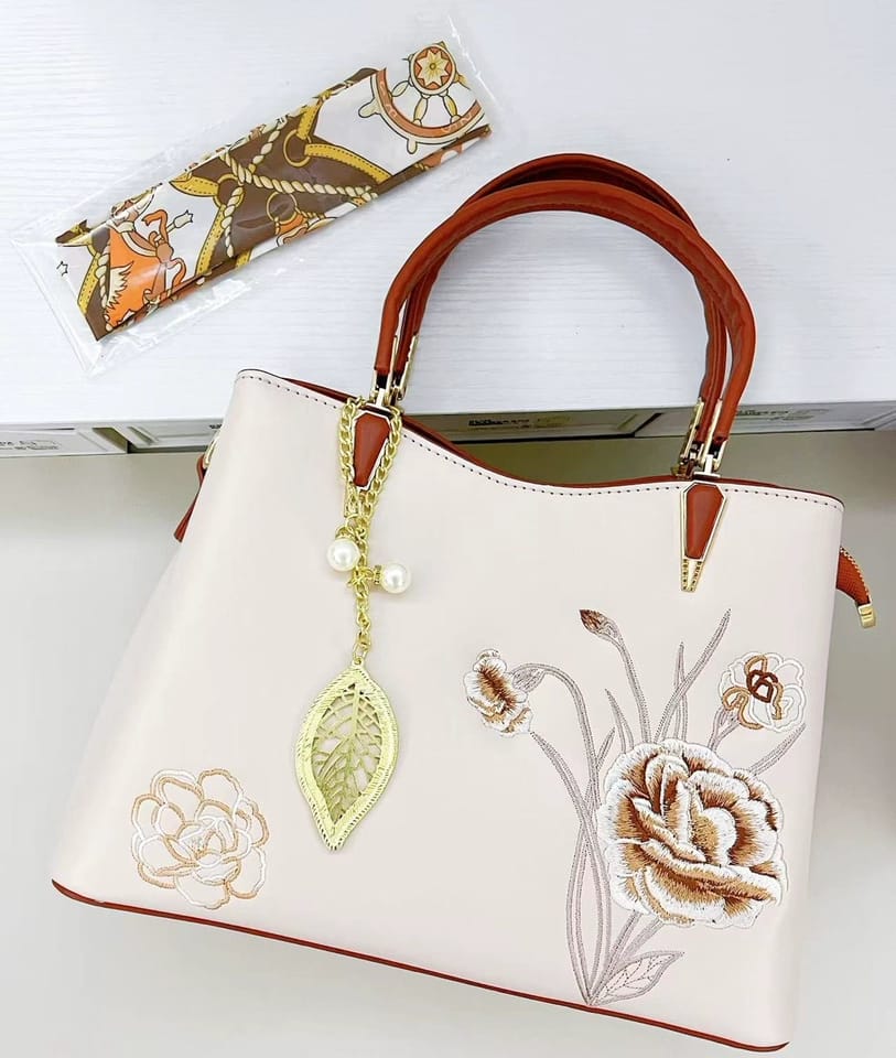Customer photo review of Tang Red 28 Embroidered Peony Tote IV