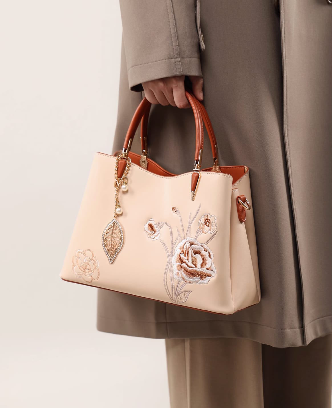 Customer photo review of Tang Red 28 Embroidered Peony Tote IV