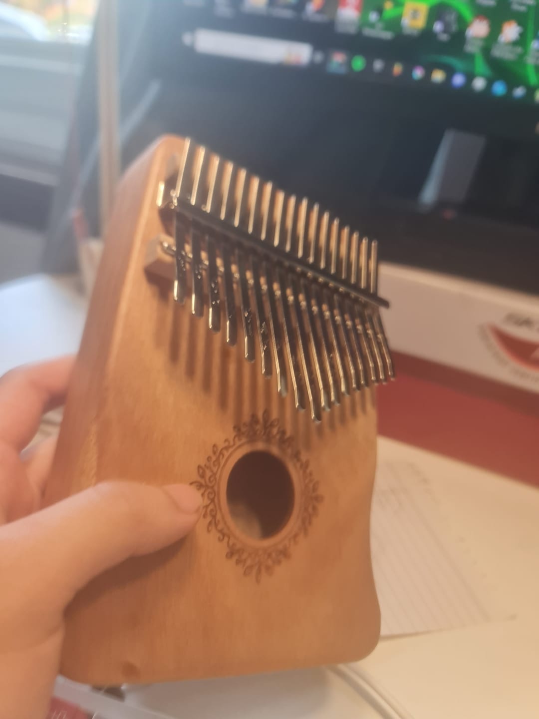 Customer photo review of Kalimba 17 Key Classic Natural