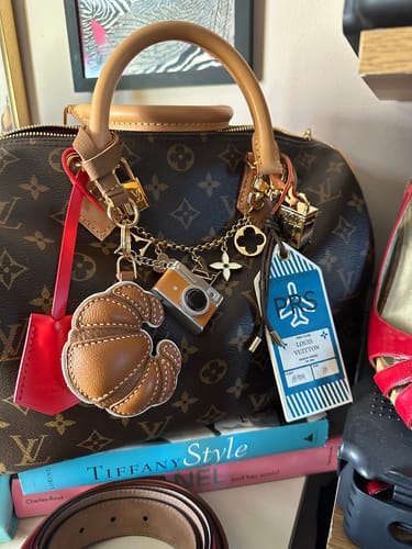 Customer photo review of CROISSANT CHARM