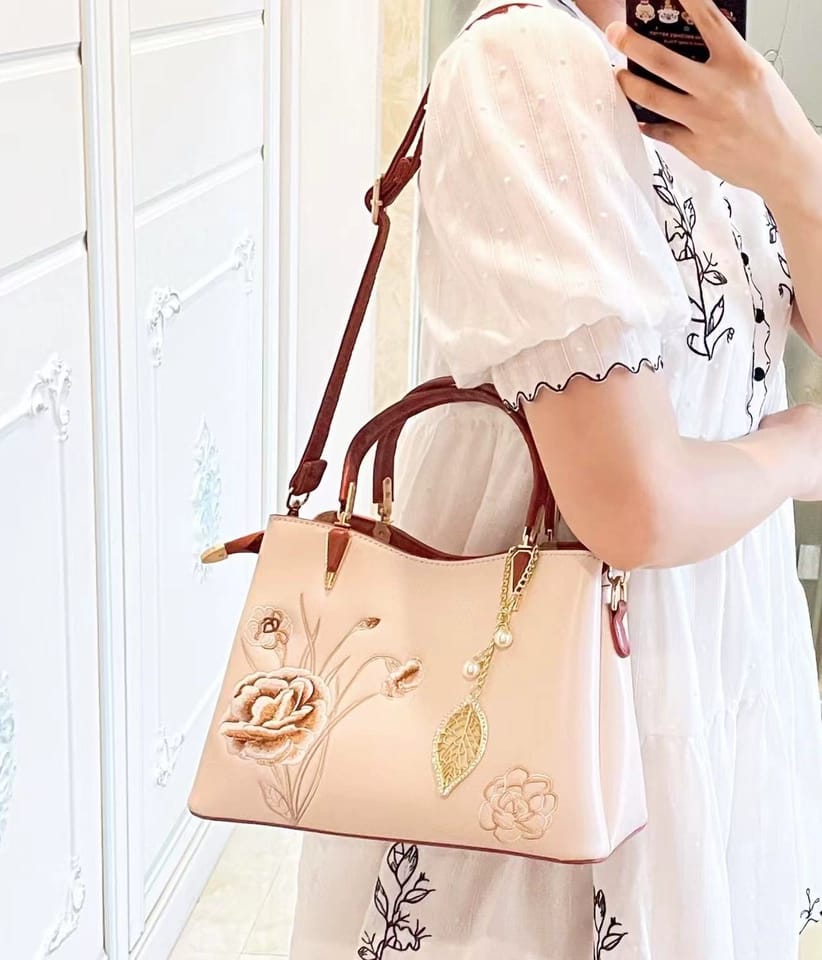 Customer photo review of Tang Red 28 Embroidered Peony Tote IV