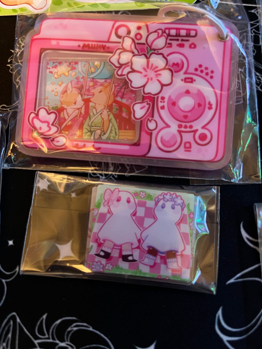 Customer photo review of Cherry Blossom Camera Keychain Picture Frame