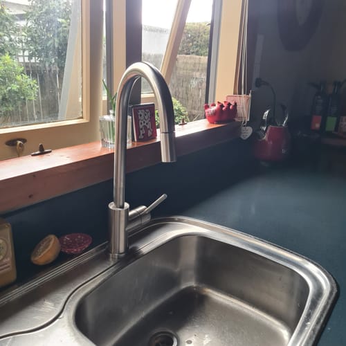 Customer photo review of Premium Luxury Gooseneck Kitchen Pull Out Commercial Mixer Single Handle 360 Degree Rotation - Brushed Stainless Steel / Silver