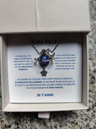 Customer photo review of Collier Amour Étoilé - À Ma Fille - Je t'aime, pour toujours...