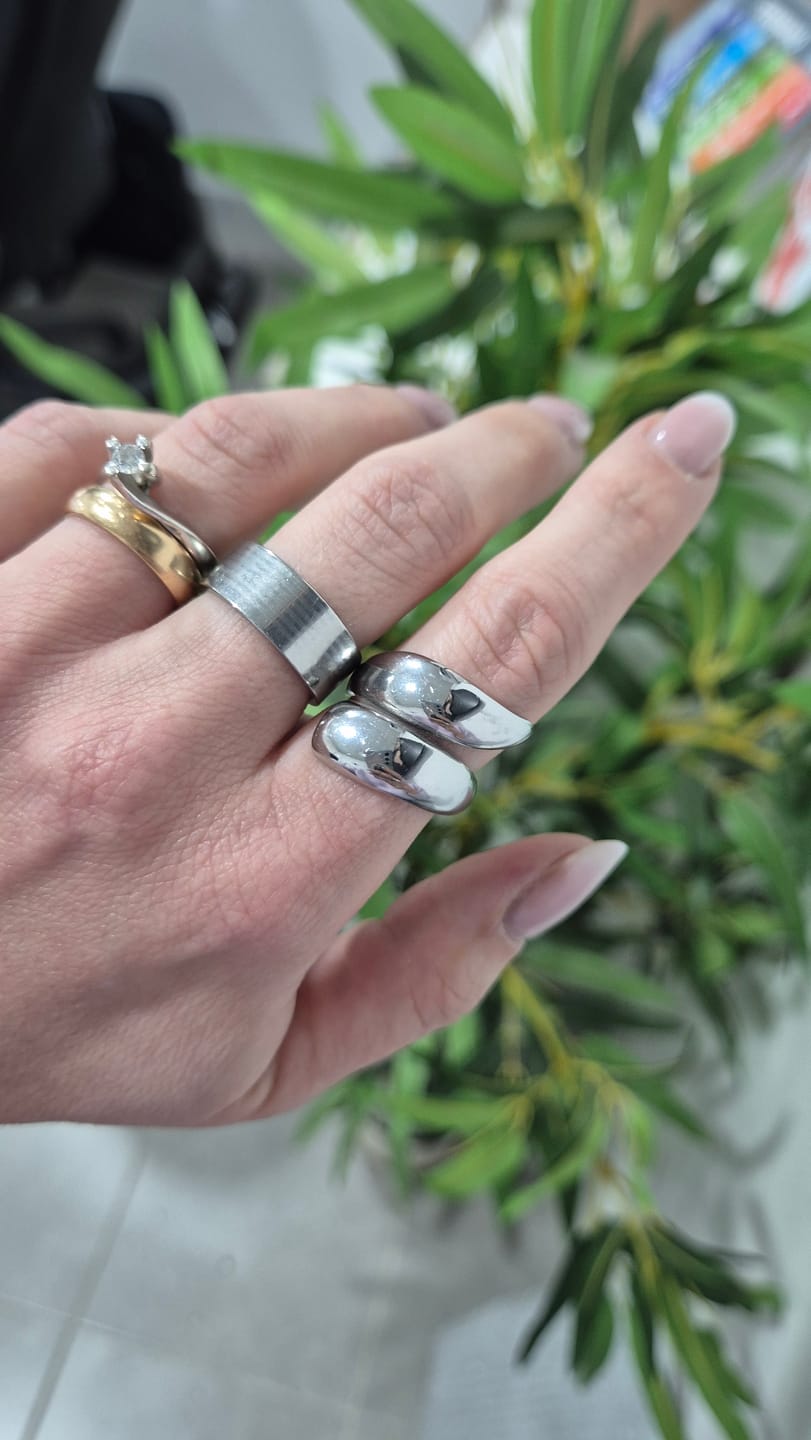 Customer photo review of Anello Kim