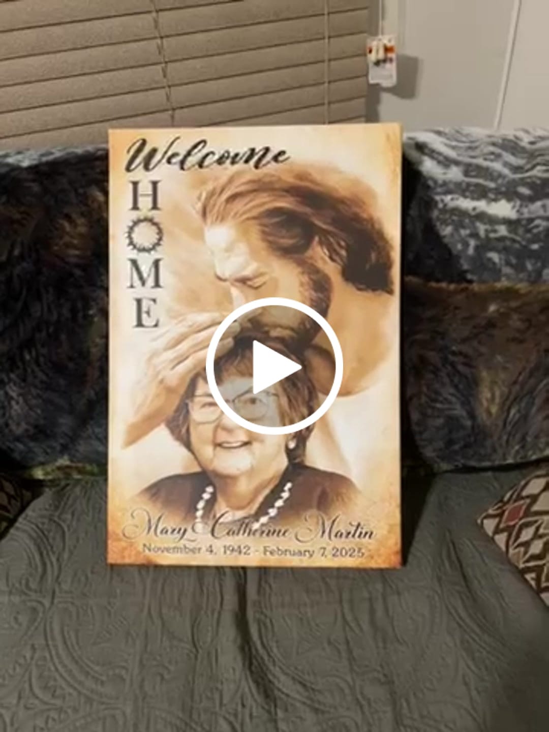 Customer video review of Custom Canvas Prints, God Sympathy Gifts, Jesus Memorial Gift, Remembrance Gifts, Bereavement Gift, Welcome Home Jesus Canvas