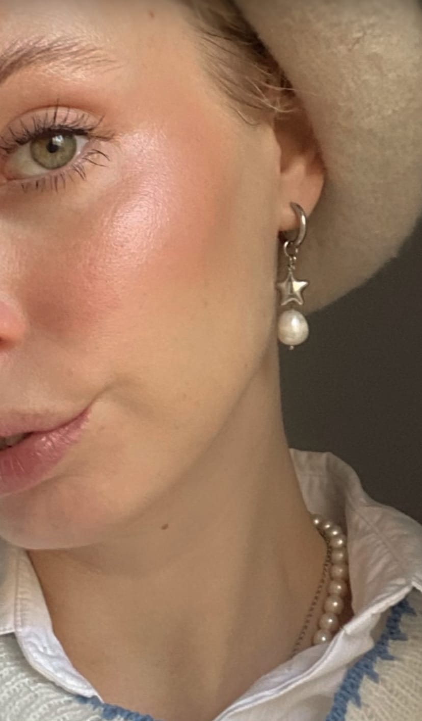 Customer photo review of POPSTAR EARRINGS