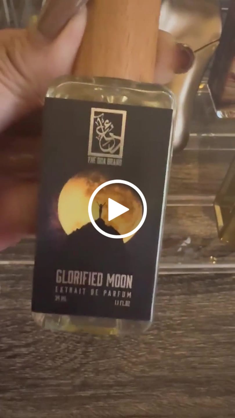 Customer video review of Dua's Moon Is Glorified