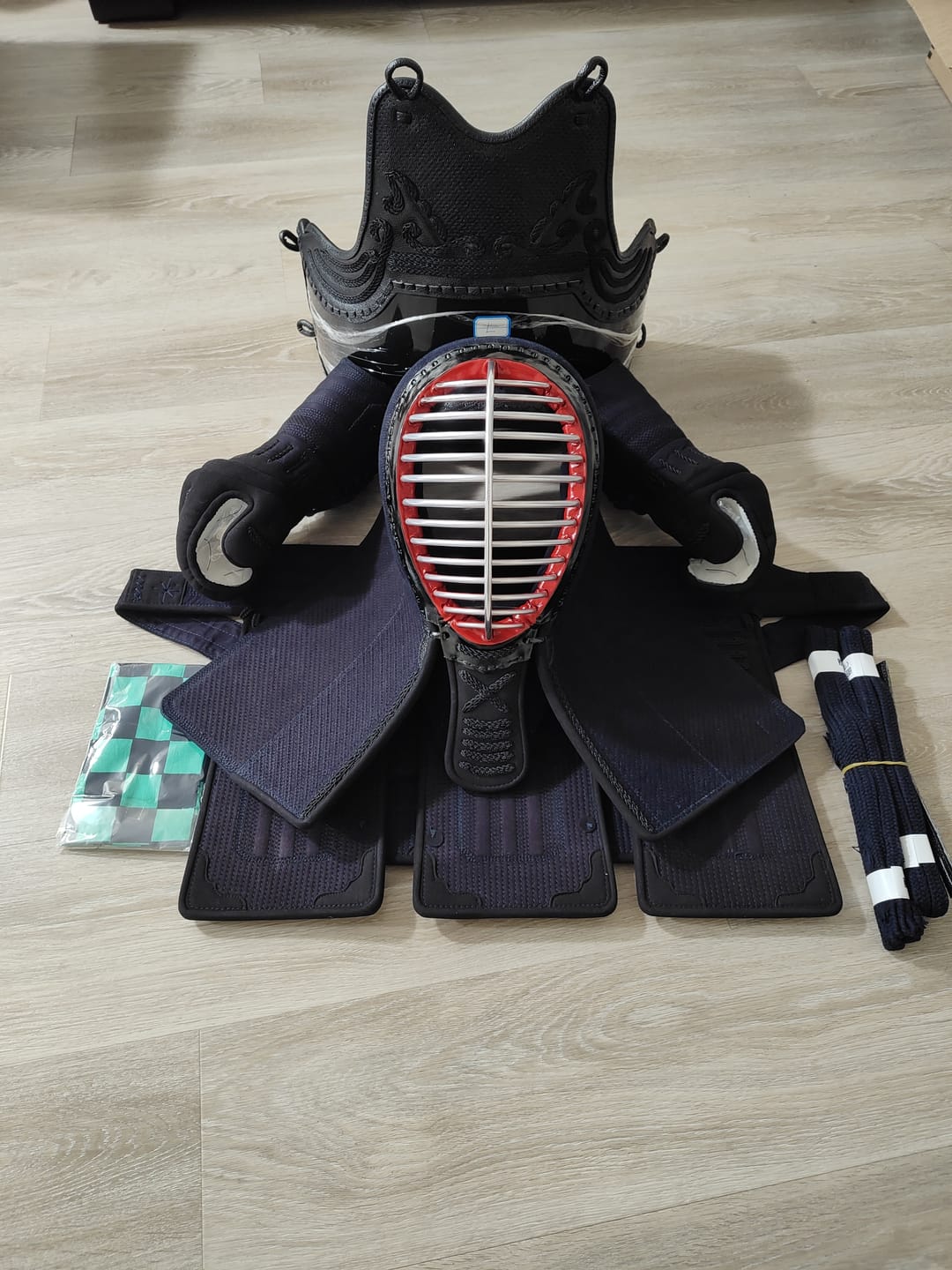 Customer photo review of *SPECIAL OFFER!* - 'VANGUARD MYRMIDON' Super Protective GUARD-STITCH KendoStar Bogu Set