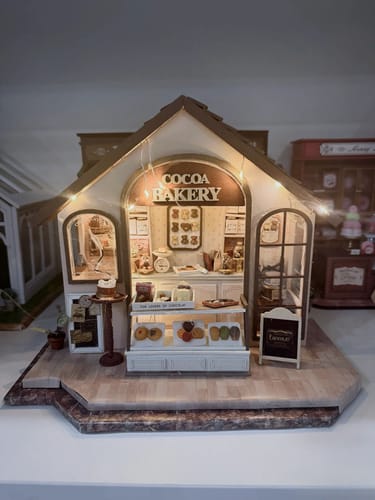 Customer photo review of Cocoa Bakery DIY Miniature Dollhouse Kit