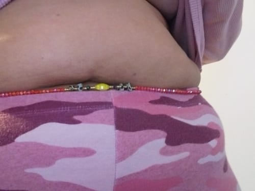 Customer photo review of Extended Length 60 Inch Melanin and Gold Waist Beads
