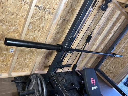 Customer photo review of EVOLPOW 7FT Home Gym Olympic Barbell 700LBS Capacity - 20KG