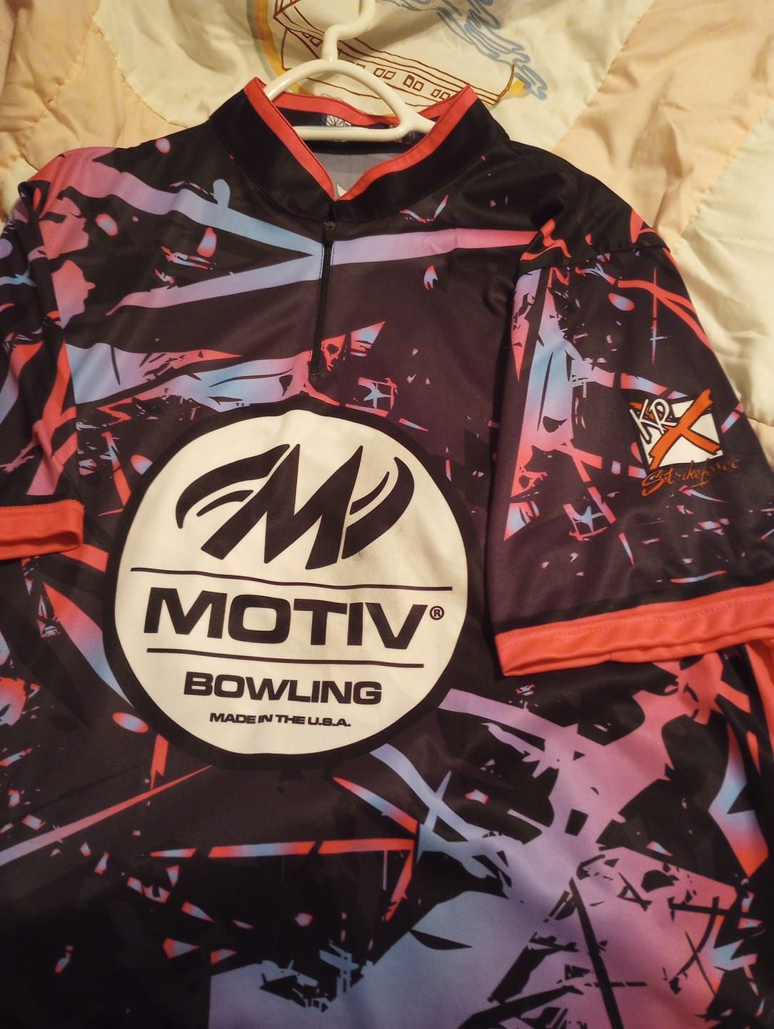 Customer photo review of KARMA - NEON PINK BLUE - BOWLING JERSEY
