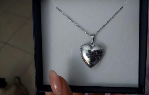 Customer photo review of Relicario Love Personalizado