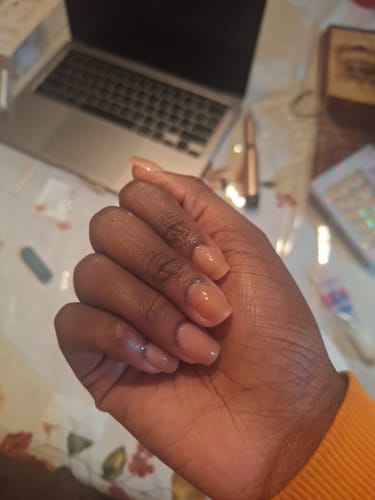 Customer photo review of Hot Cocoa Square Nails - Press On Nails