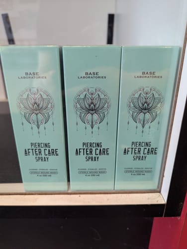 Customer photo review of Piercing Aftercare Spray Wholesale (Custom)