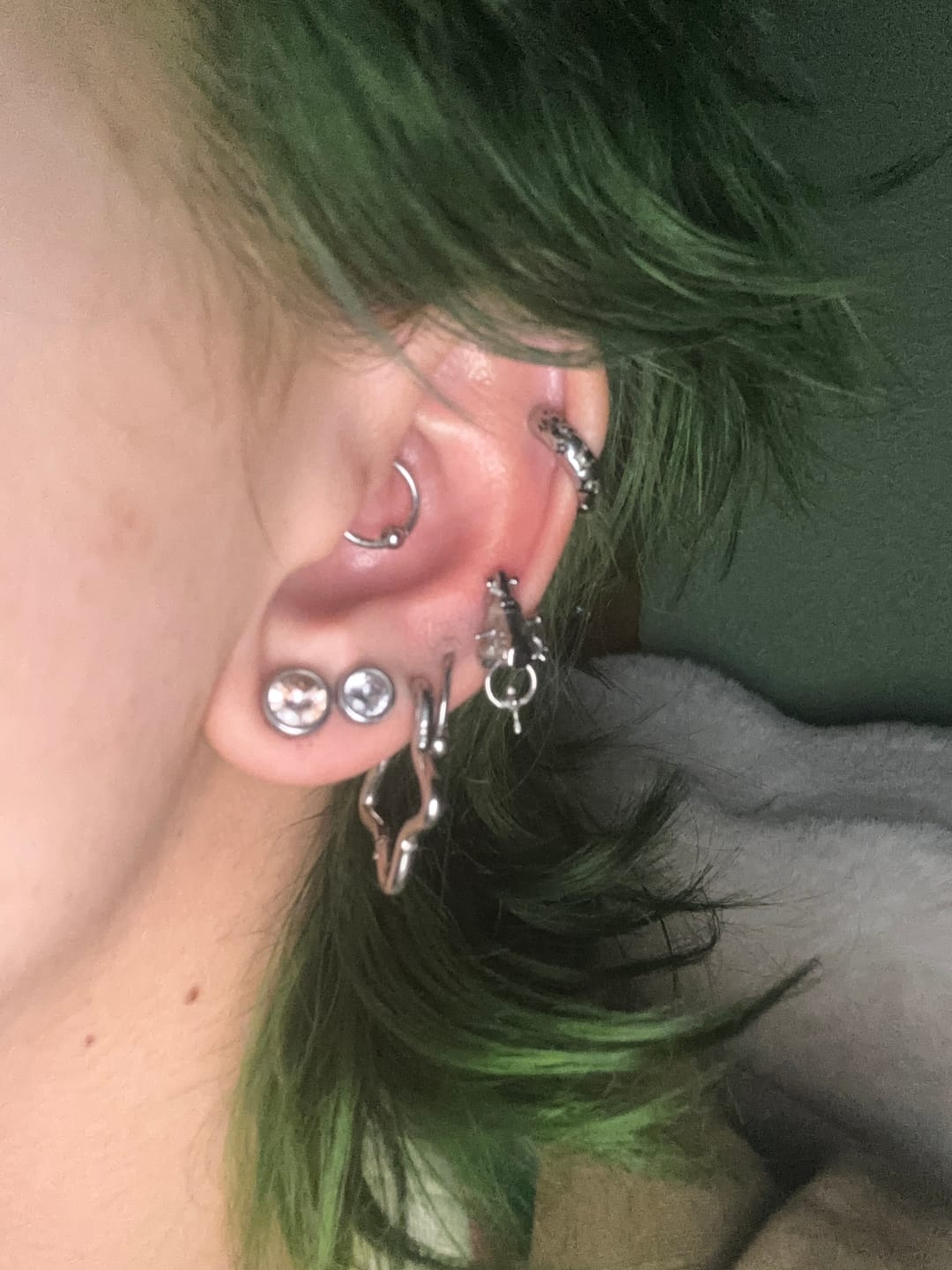 Customer photo review of "NOSE" STUD EARRING