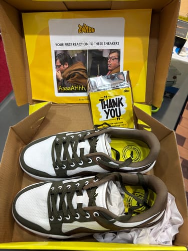 Customer photo review of WAVE Sage Brown Men's casual sneaker