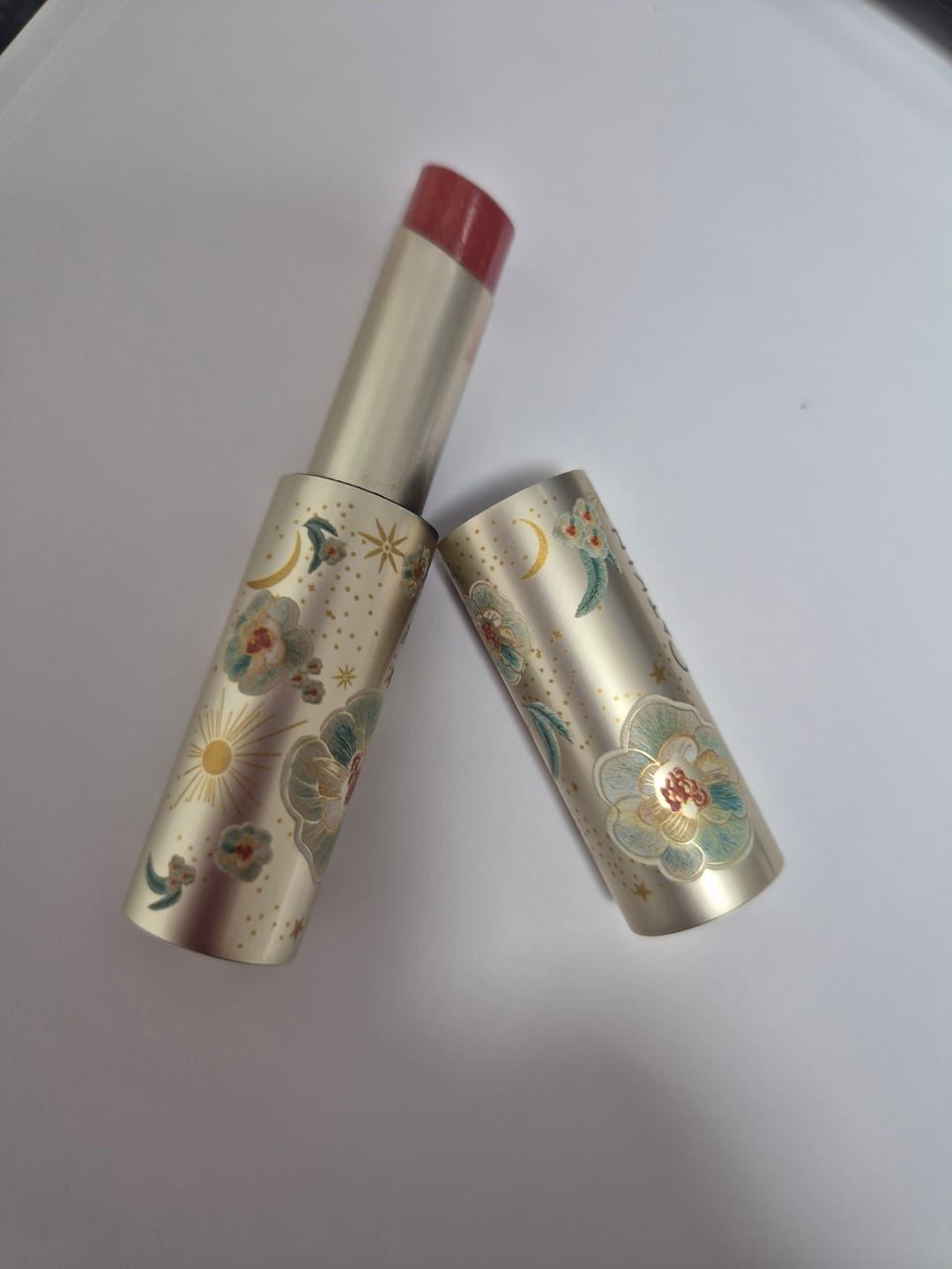 Customer photo review of CATKIN GLOSSY LIP BALM