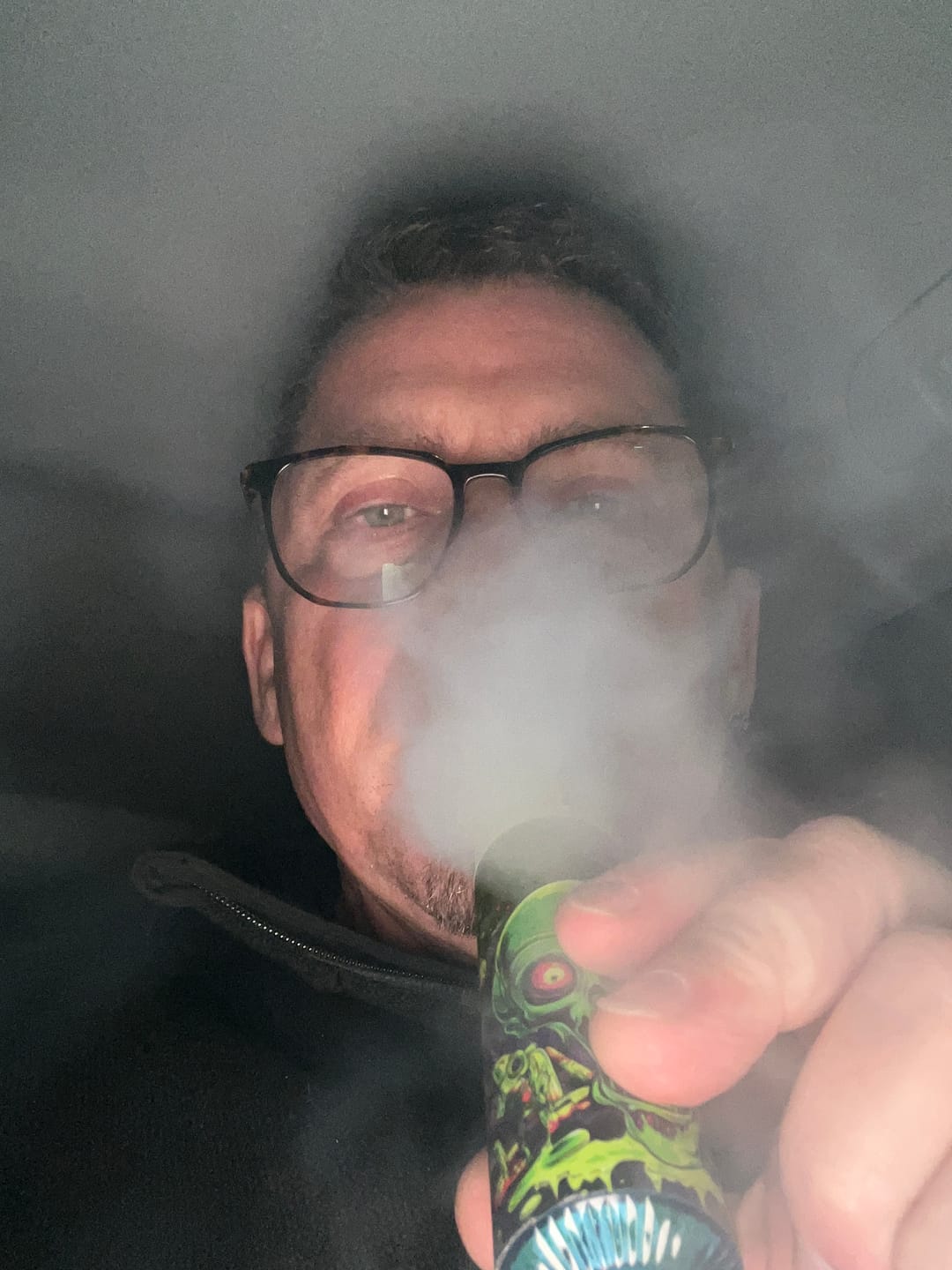 Customer photo review of RandM Vape Digital Box 12000- Peach Ice