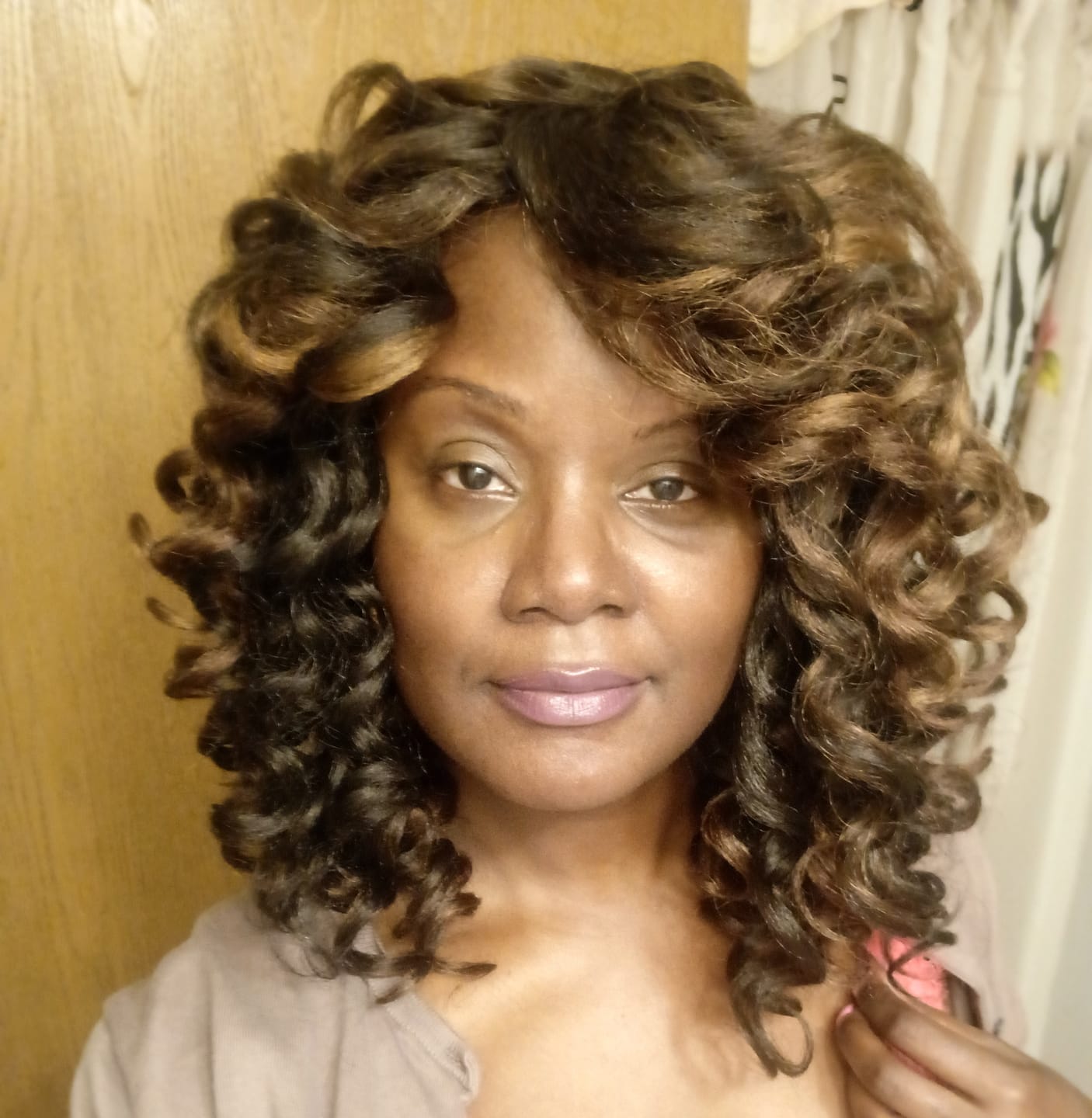 Customer photo review of Sensationnel Dashly Full Wig - UNIT 20