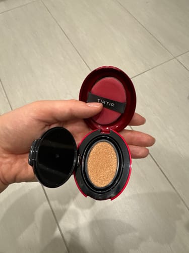 Customer photo review of Noturīgs kušons ar daļēji matētu noslēguma akcentu TIRTIR Mask Fit Red Cushion SPF40 PA++