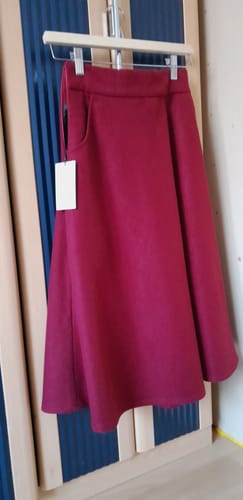 Franz H. review of Women's warm Winter Wool Skirt Midi C2607 image 1 out of 1