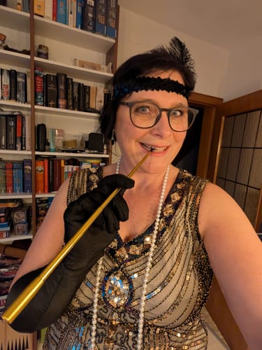 Customer photo review of CHAMPAGNER 1920ER PERLEN FRANSE FLAPPER KLEID