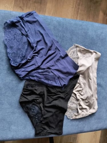 Customer photo review of 3 Pack Exquisite Lace Underpants