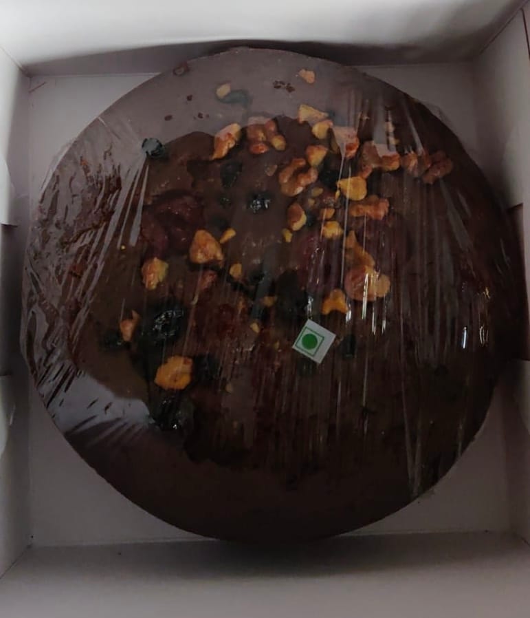 Customer photo review of Eggless Christmas Plum Cake
